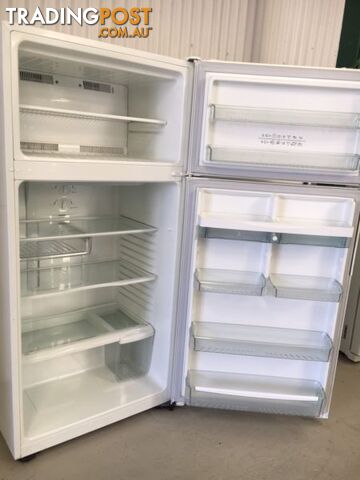 517l Westinghouse fridge freezer DELIVERY WARRANTY