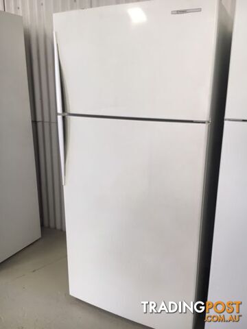 517l Westinghouse fridge freezer DELIVERY WARRANTY