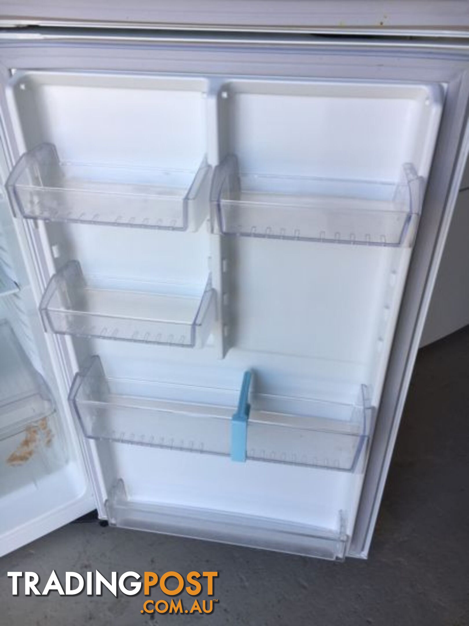 390l Simpson fridge freezer DELIVERY WARRANTY