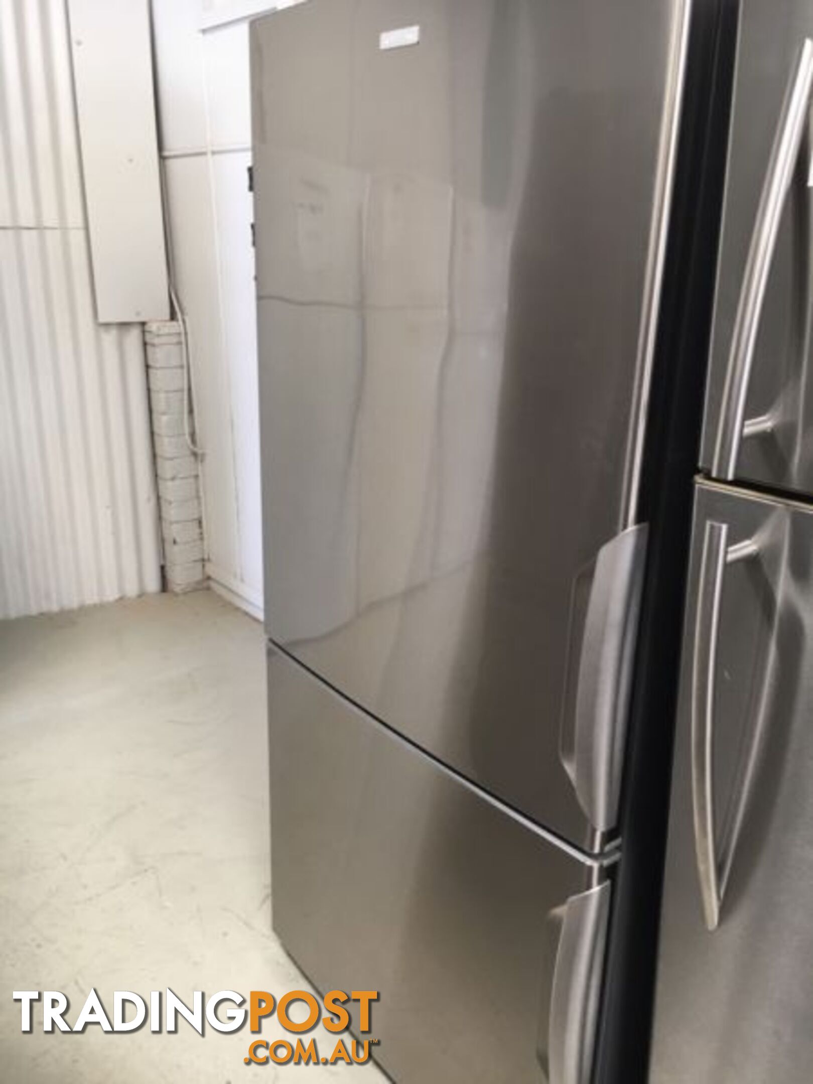 Beautiful 510l Electrolux fridge freezer DELIVERY WARRANTY