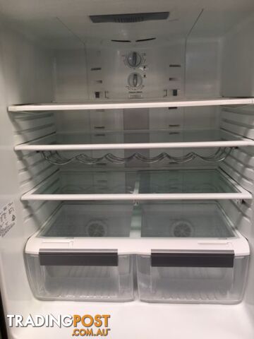 Beautiful 510l Electrolux fridge freezer DELIVERY WARRANTY