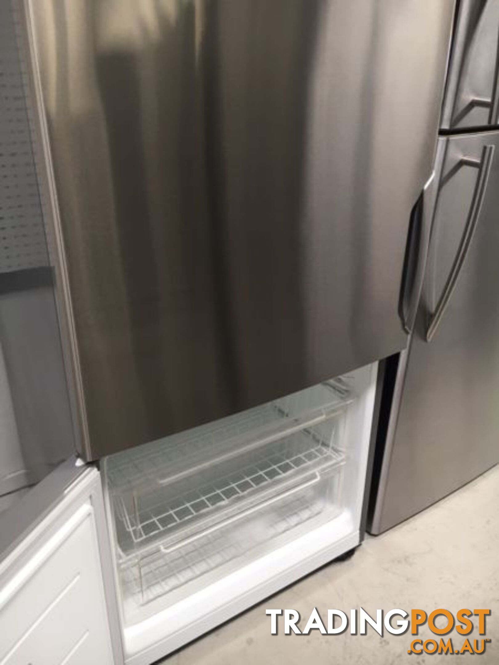 Beautiful 510l Electrolux fridge freezer DELIVERY WARRANTY