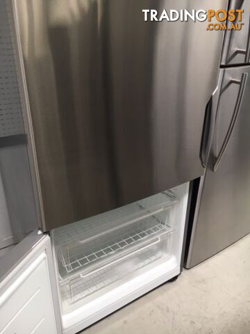 Beautiful 510l Electrolux fridge freezer DELIVERY WARRANTY