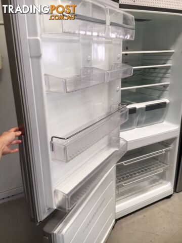 Beautiful 510l Electrolux fridge freezer DELIVERY WARRANTY