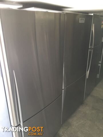 STAINLESS STEEL FRIDGES FOR SALE IN GEEBUNG DELIVERYWARRANTY