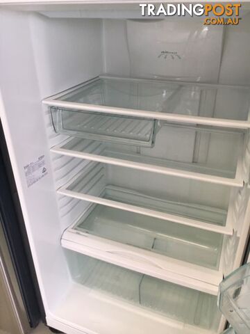 440l Westinghouse fridge freezer DELIVERY WARRANTY