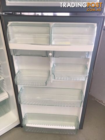 440l Westinghouse fridge freezer DELIVERY WARRANTY