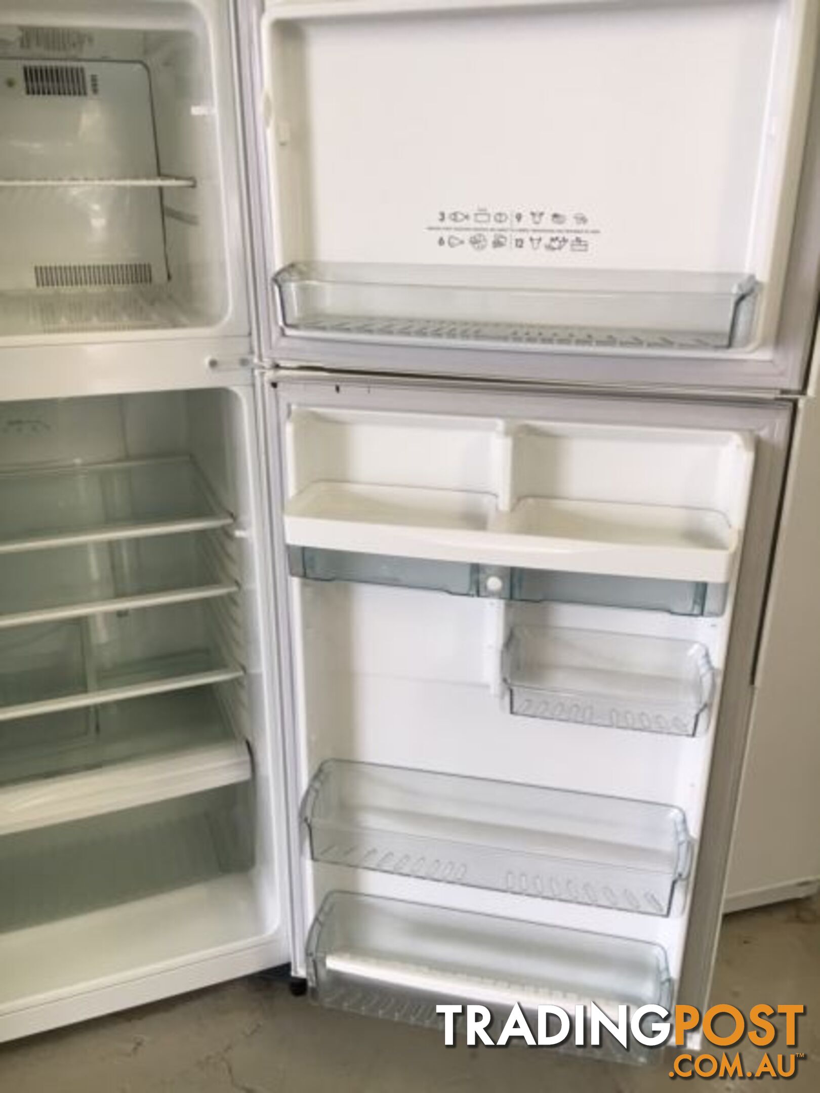 416l Westinghouse fridge freezer DELIVERY WARRANTY