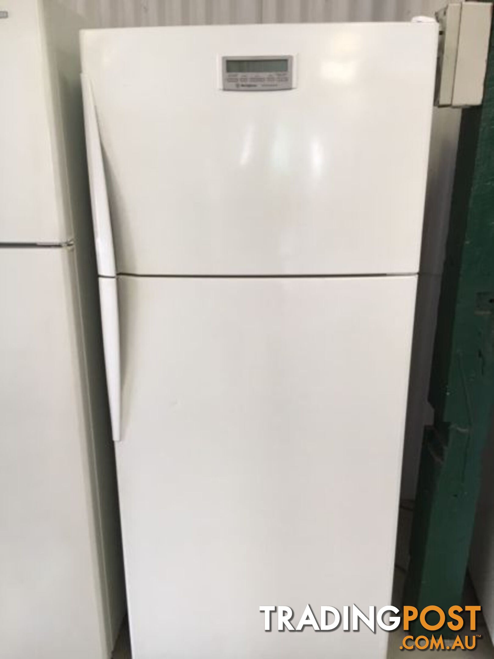 416l Westinghouse fridge freezer DELIVERY WARRANTY
