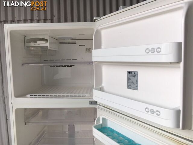 432l Lg fridge freezer DELIVERY WARRANTY