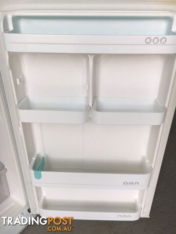 432l Lg fridge freezer DELIVERY WARRANTY