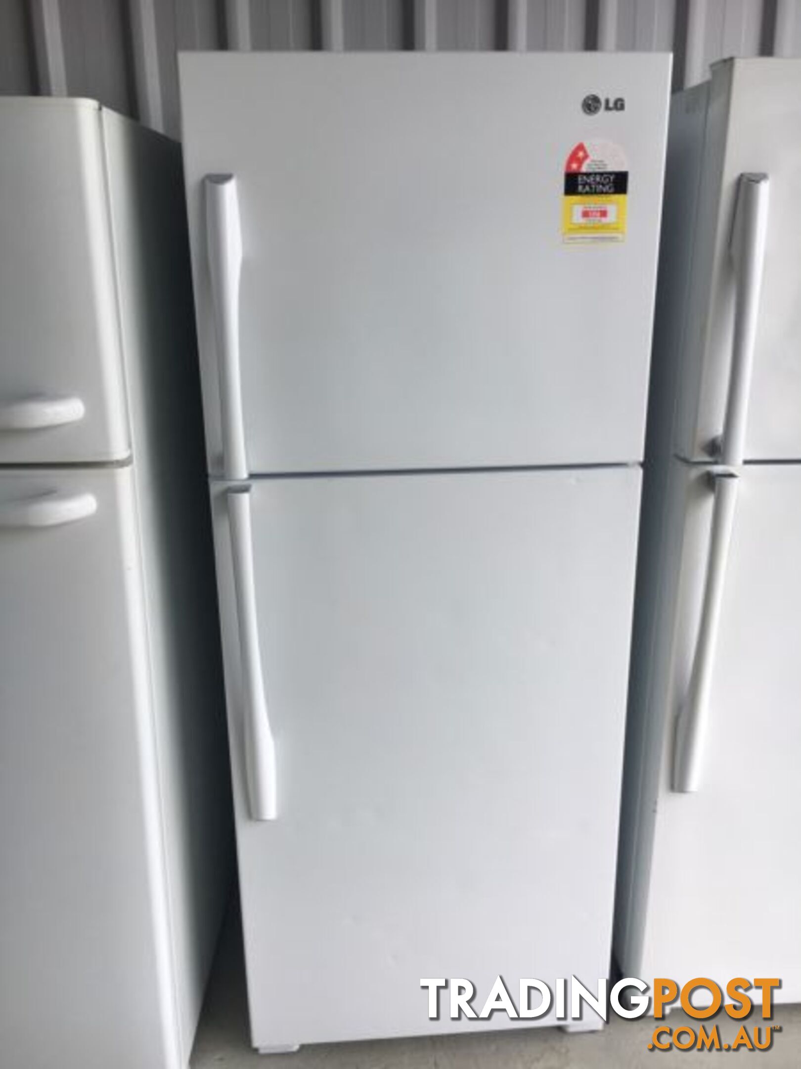 Late model 422l Lg fridge freezer DELIVERY WARRANTY