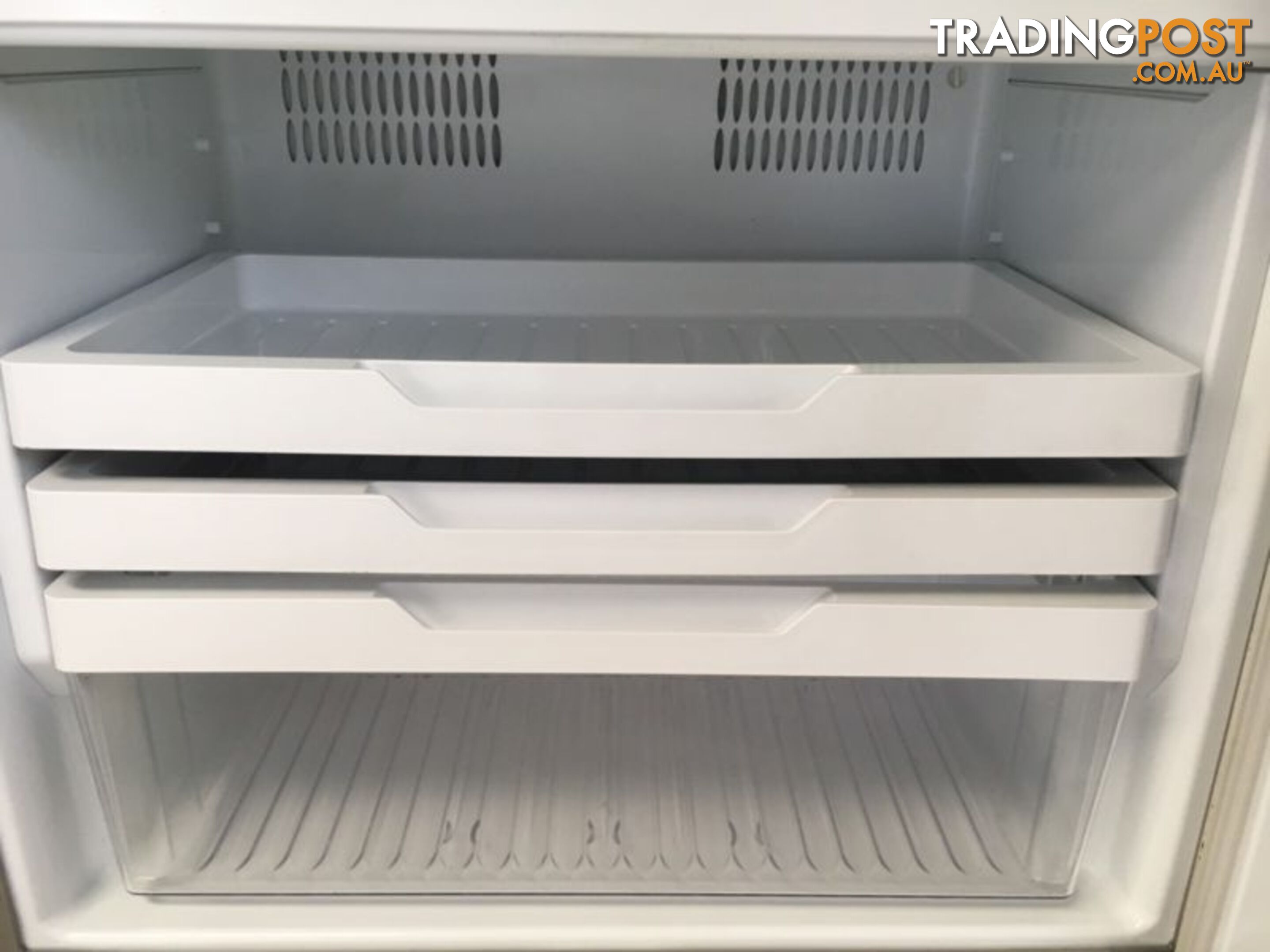 519l Fisher&Paykel fridge freezer DELIVERY WARRANTY