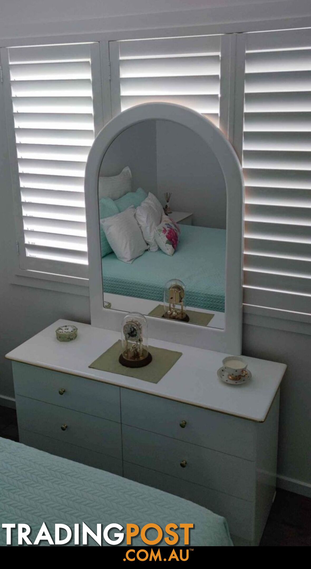 Bedroom Furniture 6 Draw Bedroom Chest With Mirror, 2 Bedside Tables, Queen Bedhead