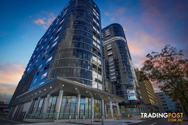 819/15 Bowes Street PHILLIP ACT 2606 - photo 2 of 17