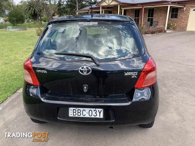 Toyota Yaris YR Manual