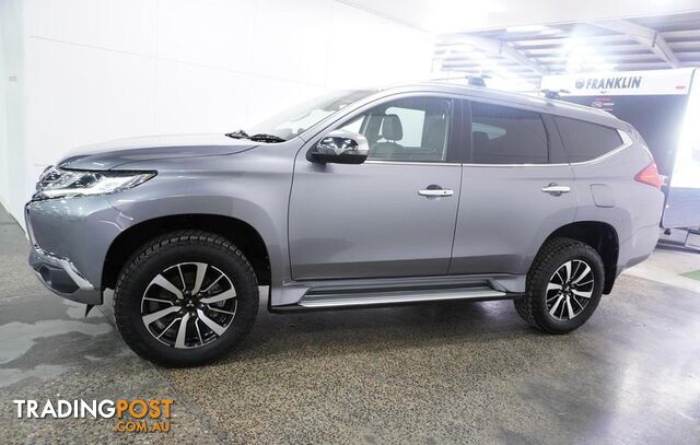 2016 Mitsubishi Pajero Sport GLS SUV - photo 3 of 32