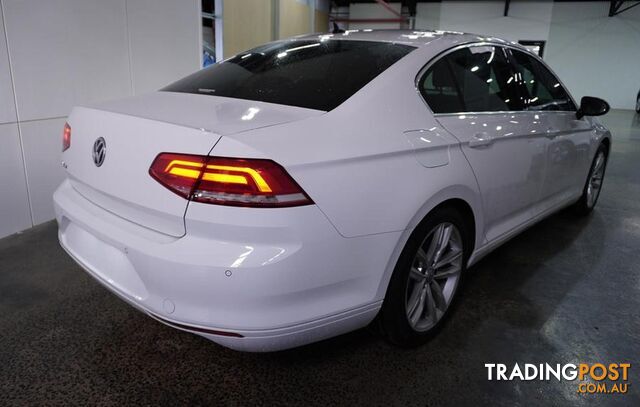 2018 Volkswagen Passat 132TSI  Sedan - photo 5 of 33
