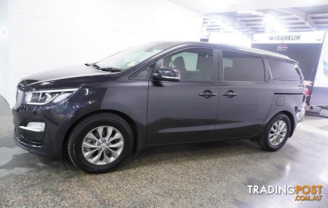 2018 Kia Carnival Si People Mover - photo 3 of 32