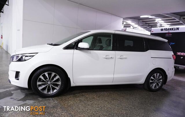 2017 Kia Carnival SLi People Mover - photo 3 of 36