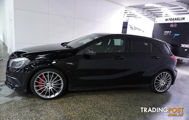 2014 Mercedes-Benz A-Class A45 AMG Hatch - photo 3 of 39