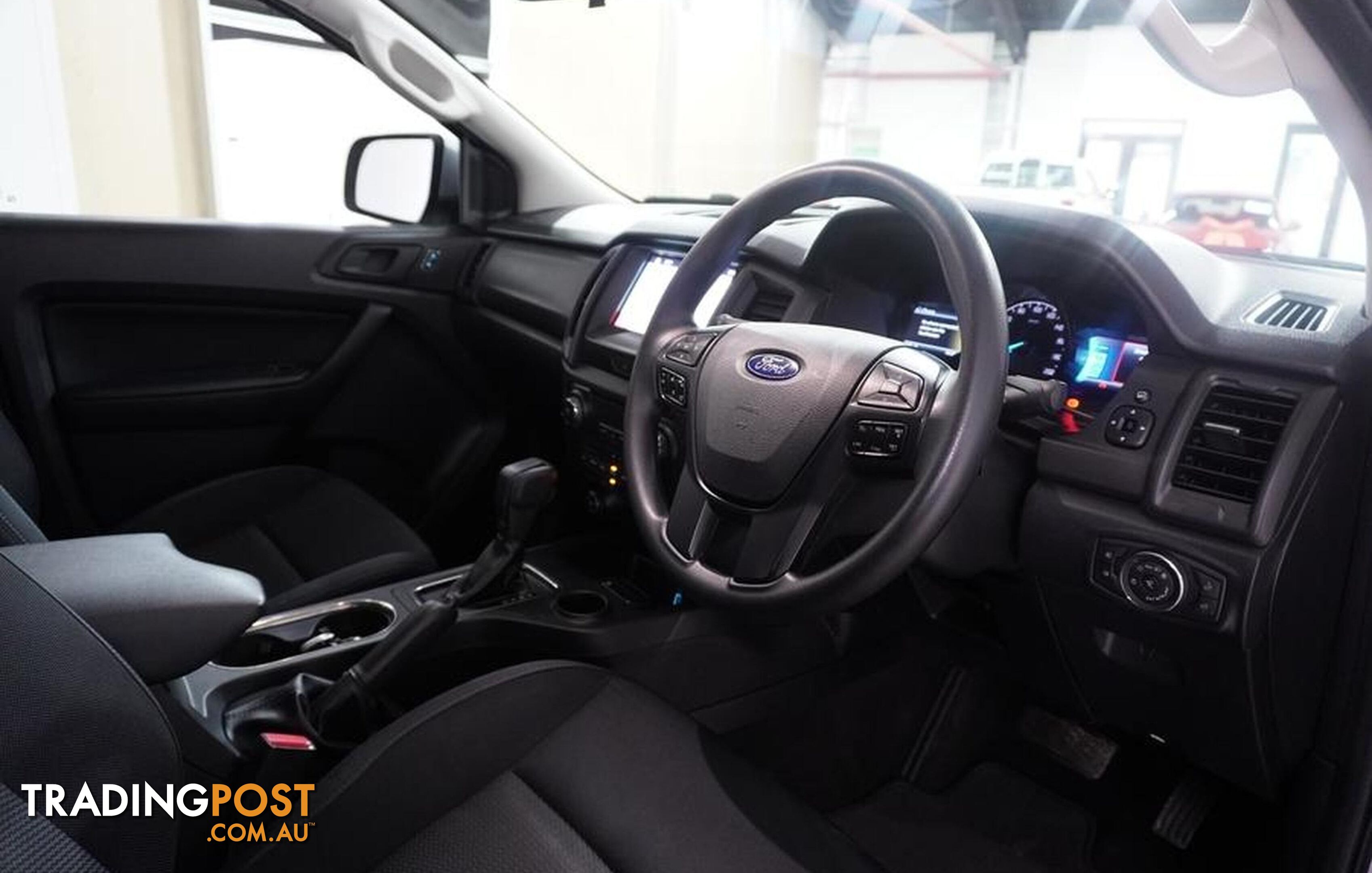 2019 Ford Everest Ambiente  SUV