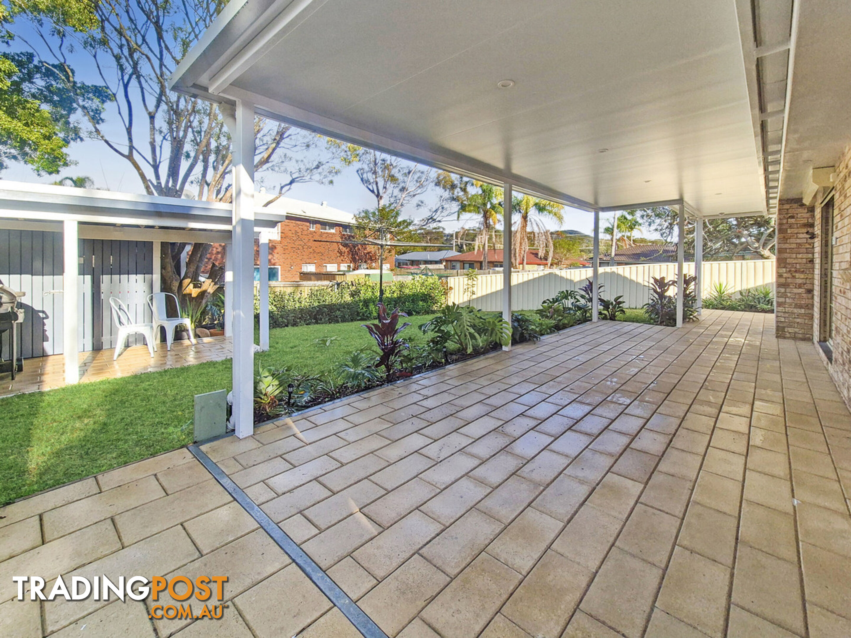 4 Neville Close BATEAU BAY NSW 2261