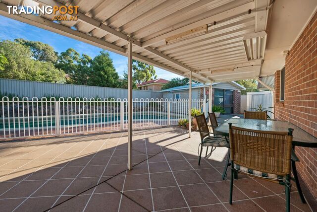 9 Banks Close BATEAU BAY NSW 2261