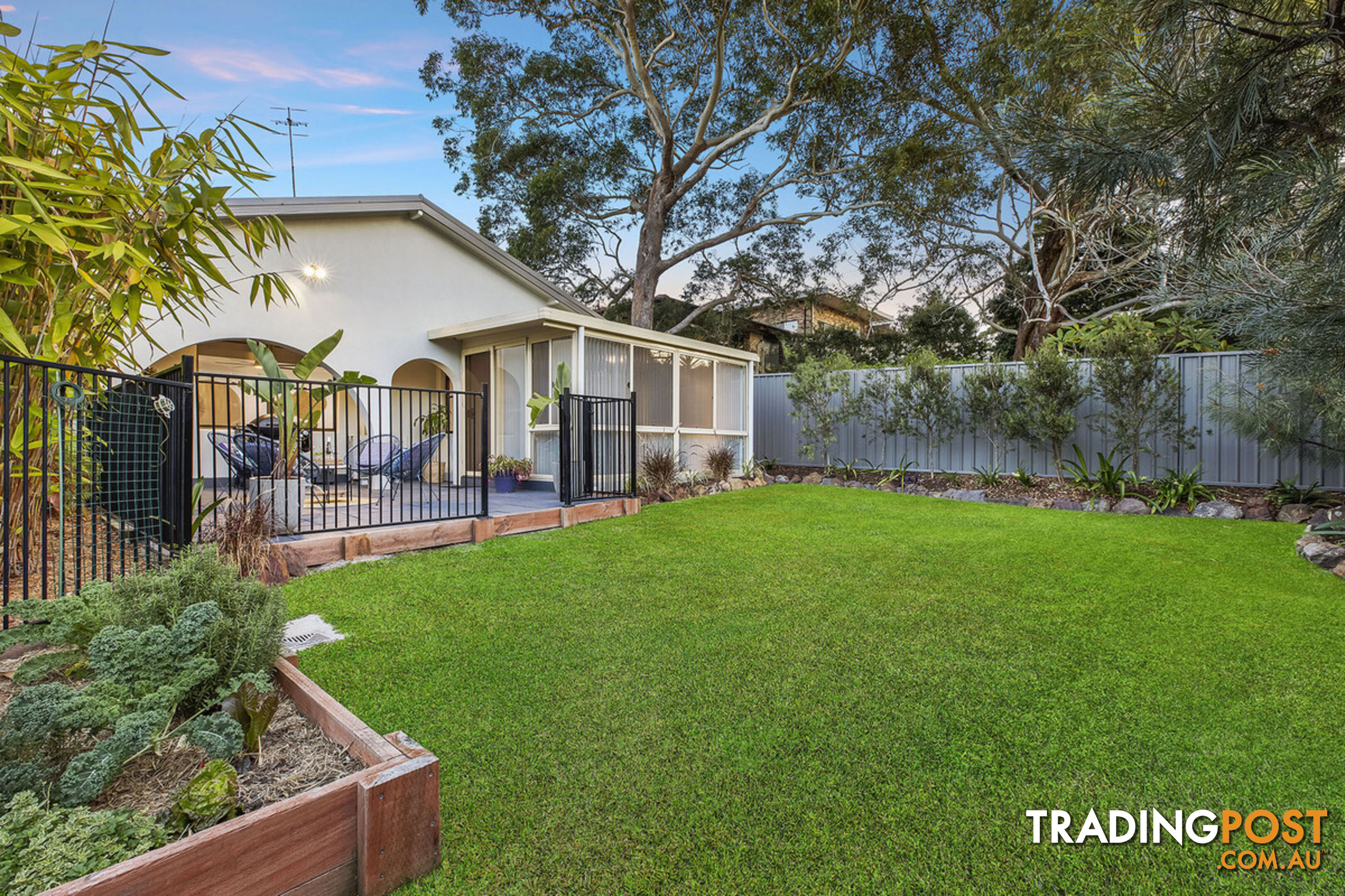 10 Yulong Street BATEAU BAY nsw 2261