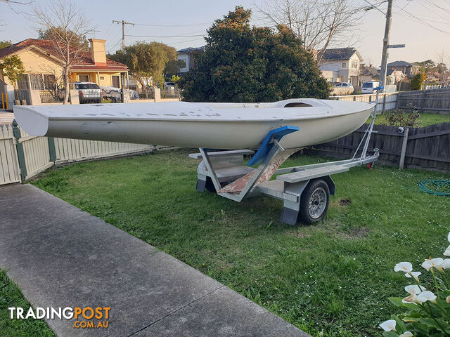 Flying Fifteen Sail Boat, (brand new Mast, Boom & Sails)