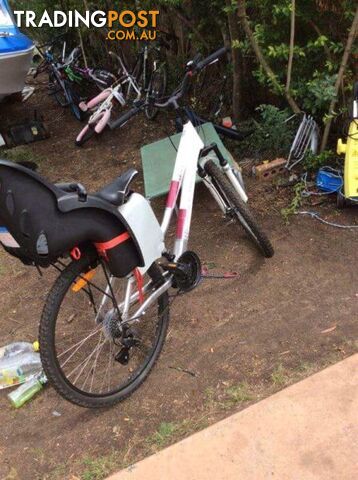 Diamondback ds outlook mountain bike with baby seat - photo 4 of 5