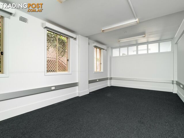 Suite 5/142-144 Victoria Street TAREE NSW 2430 - photo 2 of 6