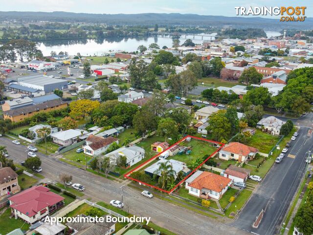 16 Boyce Street TAREE NSW 2430