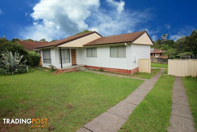 13 Deakin Crescent TAREE NSW 2430