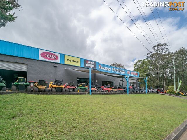 Bays 1, 3 and 4/77 Muldoon Street TAREE NSW 2430