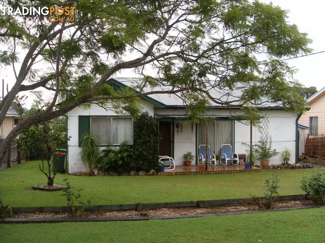 10 Kerle Street TAREE NSW 2430