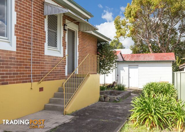 22 Commerce Street TAREE NSW 2430