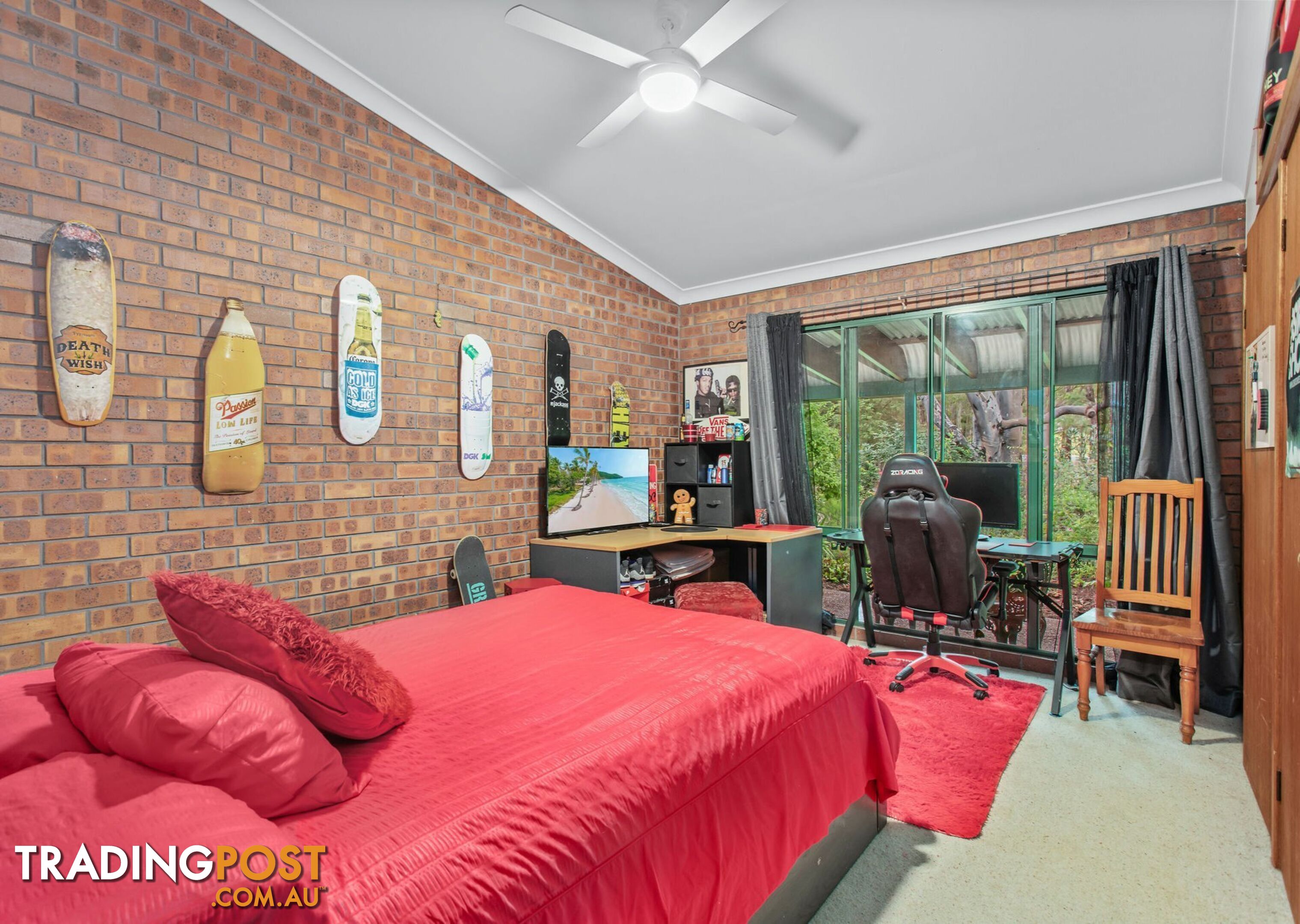 11 Oakview Drive HALLIDAYS POINT NSW 2430