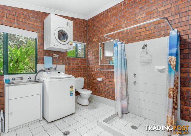 11 Oakview Drive HALLIDAYS POINT NSW 2430