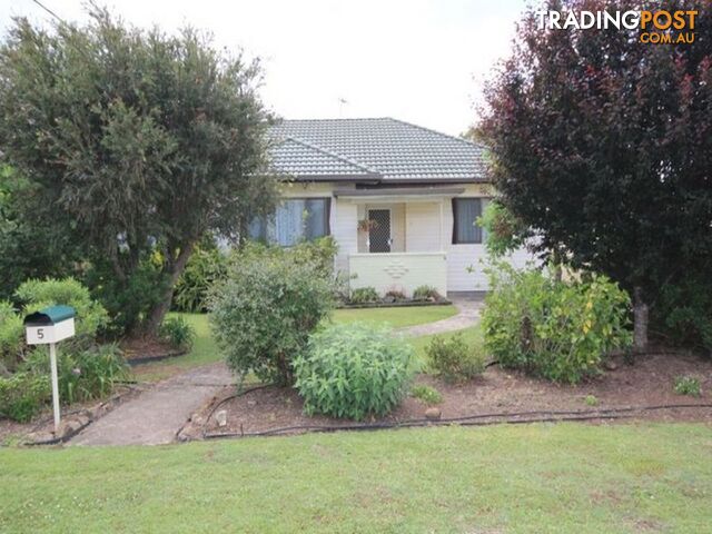 5 Lyndhurst Street TAREE NSW 2430