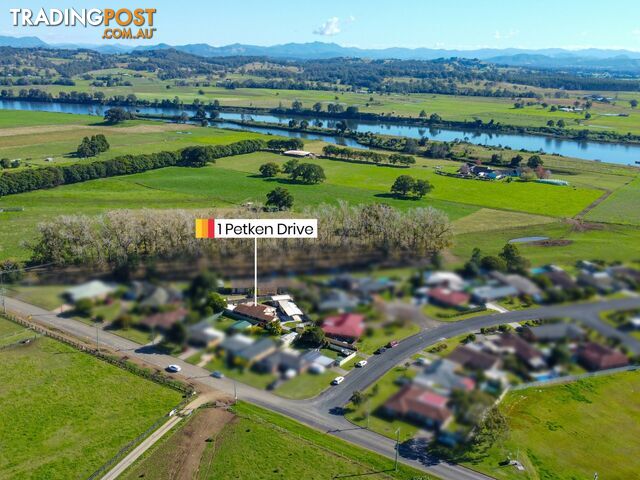 1 Petken Drive TAREE NSW 2430