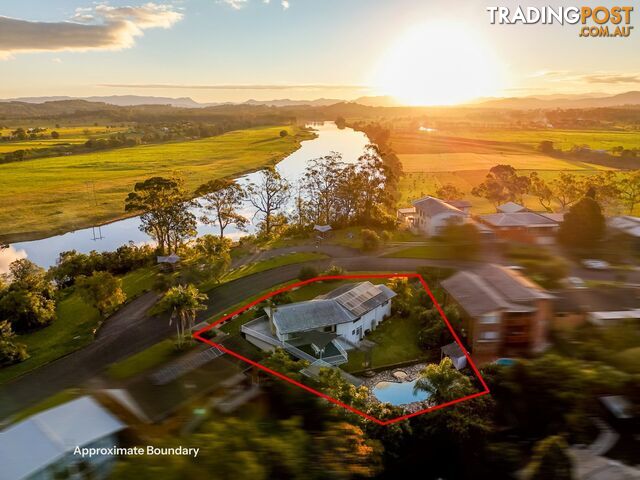 17 Ritchie Cresent TAREE NSW 2430