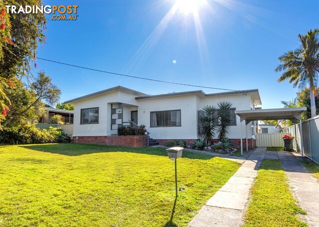 1 Maiden Avenue TAREE NSW 2430