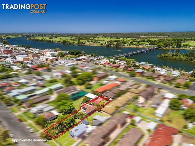 108 & 108A Albert Street TAREE NSW 2430