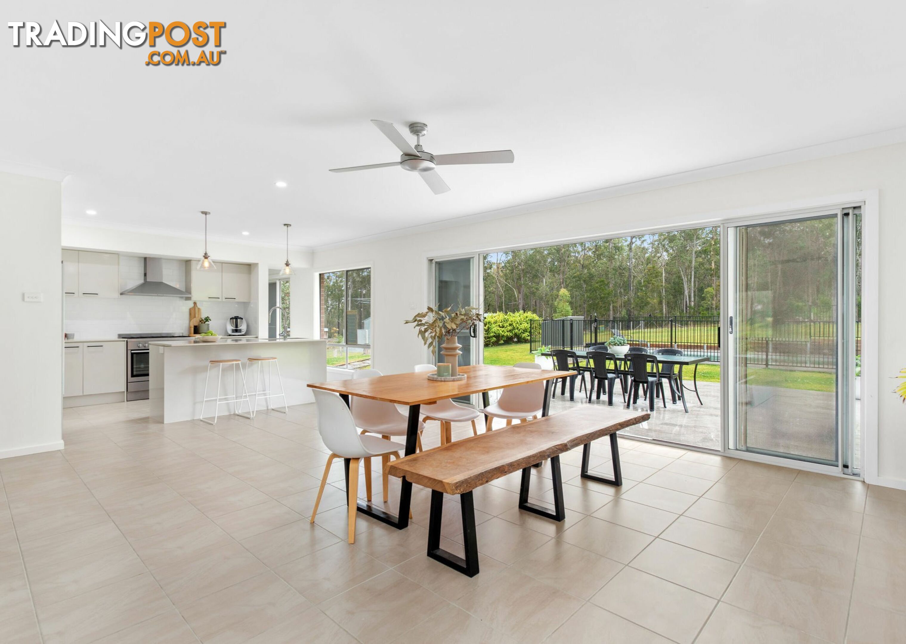 12 Brumby Close HALLIDAYS POINT NSW 2430