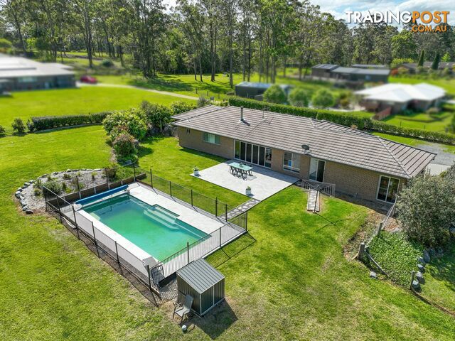 12 Brumby Close HALLIDAYS POINT NSW 2430