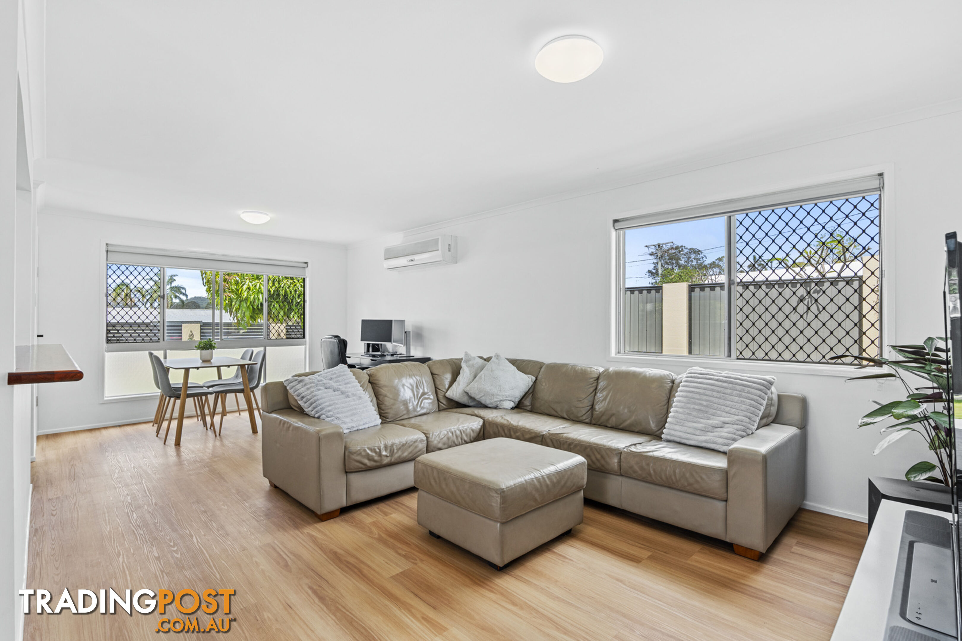 20 Kelly Street EAGLEBY QLD 4207