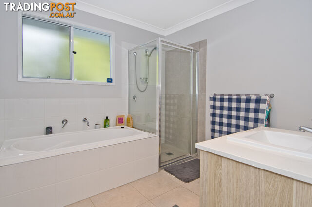 12 Sinclair Place BEENLEIGH QLD 4207