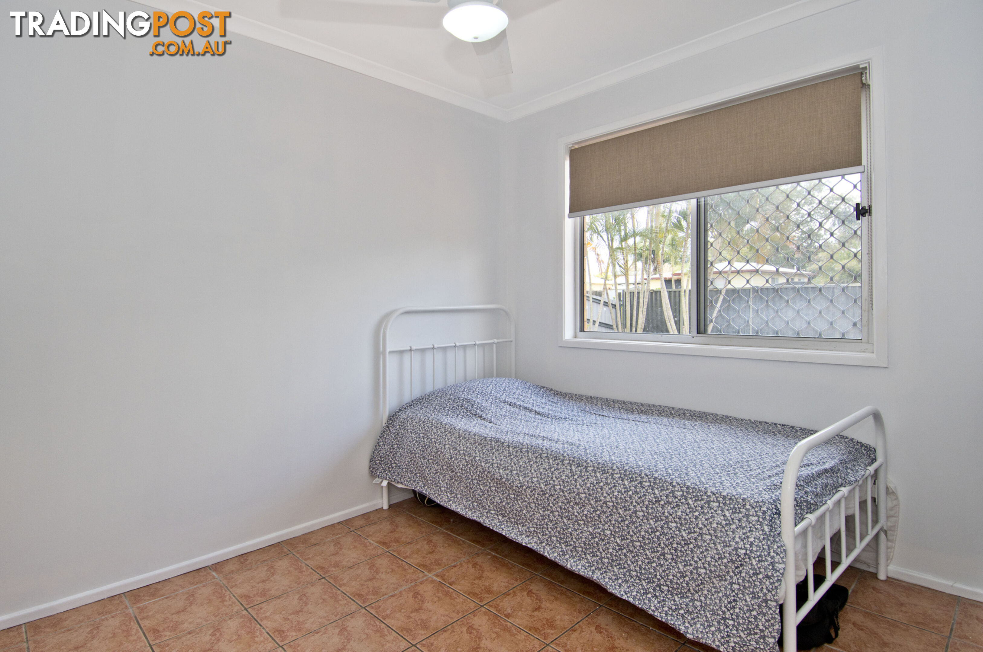 24 Bedford Crescent EAGLEBY QLD 4207