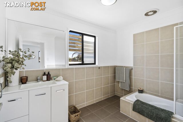 1/126 Logan Street EAGLEBY QLD 4207